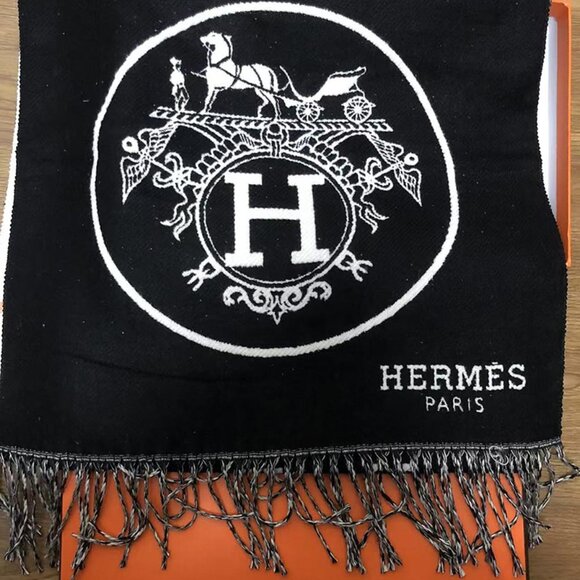 Hermes Jacquard Long Scarf Black - Picture 5 of 5